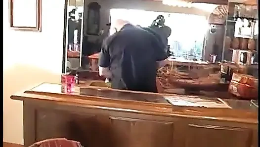 Çifte penetrasyon seven esmer fahişe