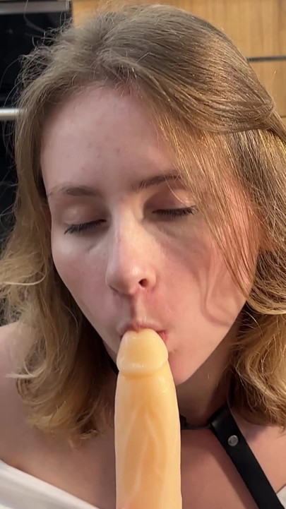 Cămașă strappy Pixie Bucătărie Glow - Jucărie Unbuttoned Extaz | Clipul 1