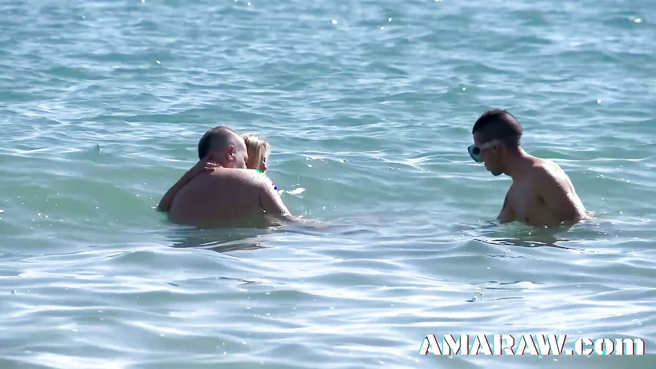 Threesome for Tamara Val as she gets double penetrated in a cave
