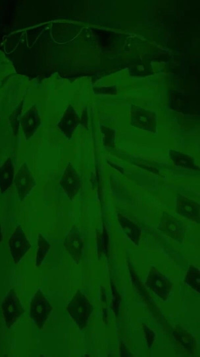 Isteri desi panas India mengongkek suami adik tirinya yang kecil | Klip 1