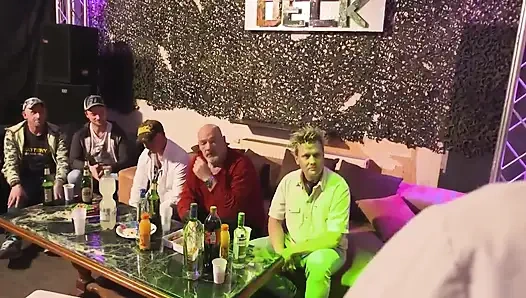 Хардкорная любительская вечеринка