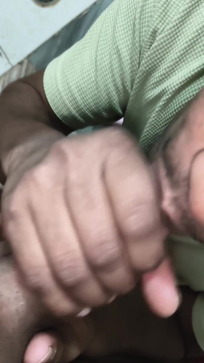 2 kurca i 1 pušenje usta | Isječak 1