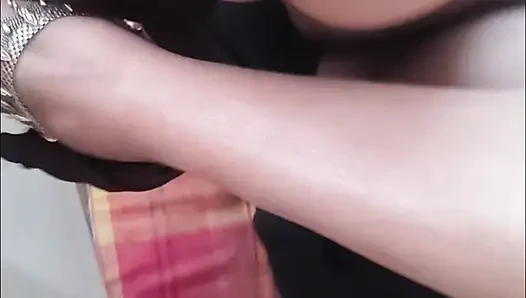Yenge ki deshi chuddaii