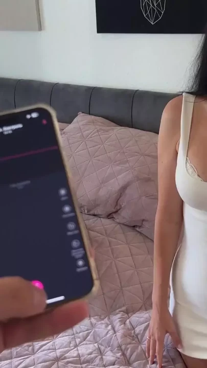 can you buy sex toys on amazon El esposo de mi mejor amiga está controlando mi plug anal y yo
