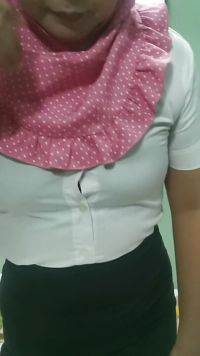 The hot mouth of a mother who can do a variety of things.
