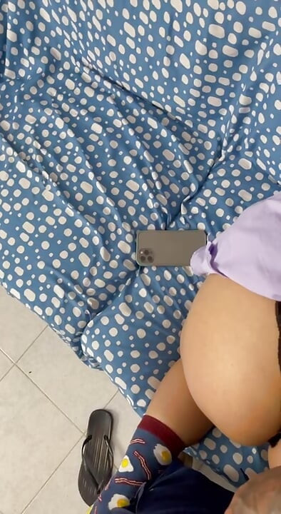 เพื่อนบ้านของกูกลับบ้านในวันสุดฮอต