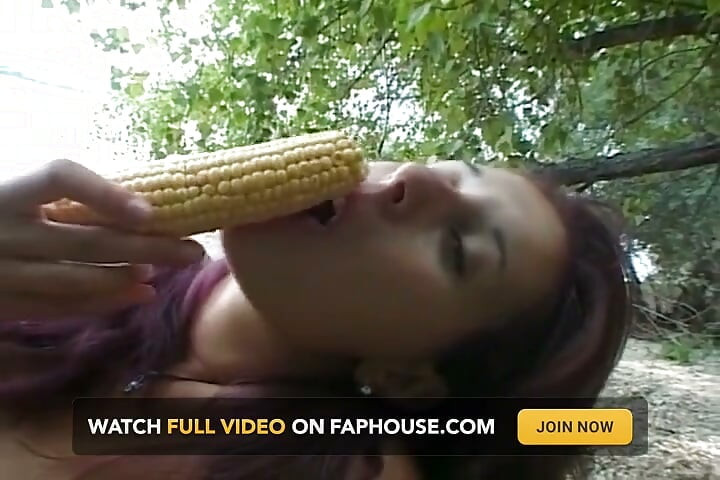 Watch This German Lady Play with a Corn and Cum