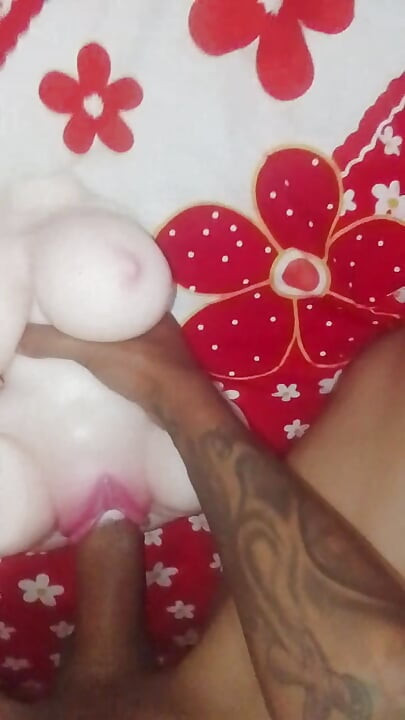 Gifted fucks aroused sex toy
