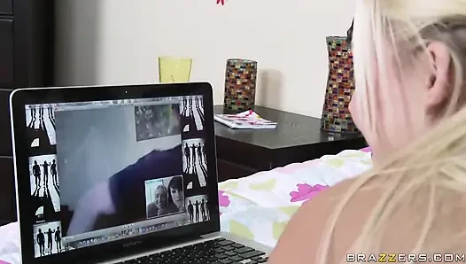Teens mögen es groß - das zierliche schätzchen jamey jane wird von einem großen schwanz gedehnt