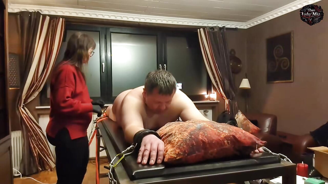 DomLady Mia - Punishment of terror for the Slave - Training: Ass Fucked by the Fucking Machine - Part 1