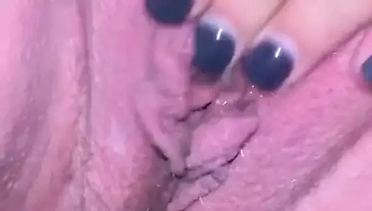 Ehefrau masturbiert