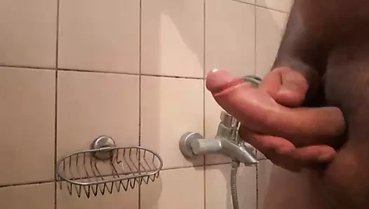 banyo handjob