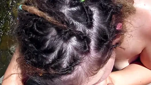 Francesc hatte ihre ersten outdoor-erfahrungen mit ihrer besten freundin