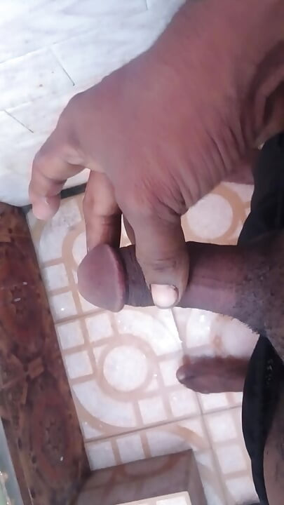 Mutthi mari hai
