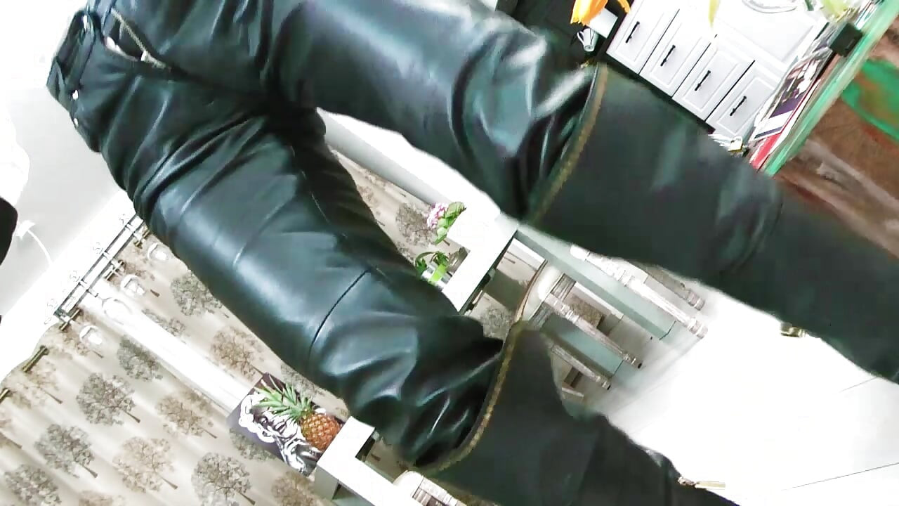 Ballbusting Femdom JOI