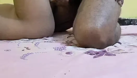 Evime bir yabancı geliyor ve... Beni uzaklaştır.