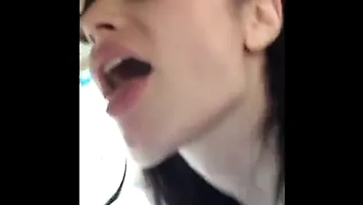 Paige принимает сперму ей в горло, на ее задницу, на ее лицо