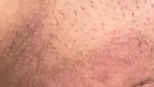 Ngentot memeknya dalam posisi misionaris close up