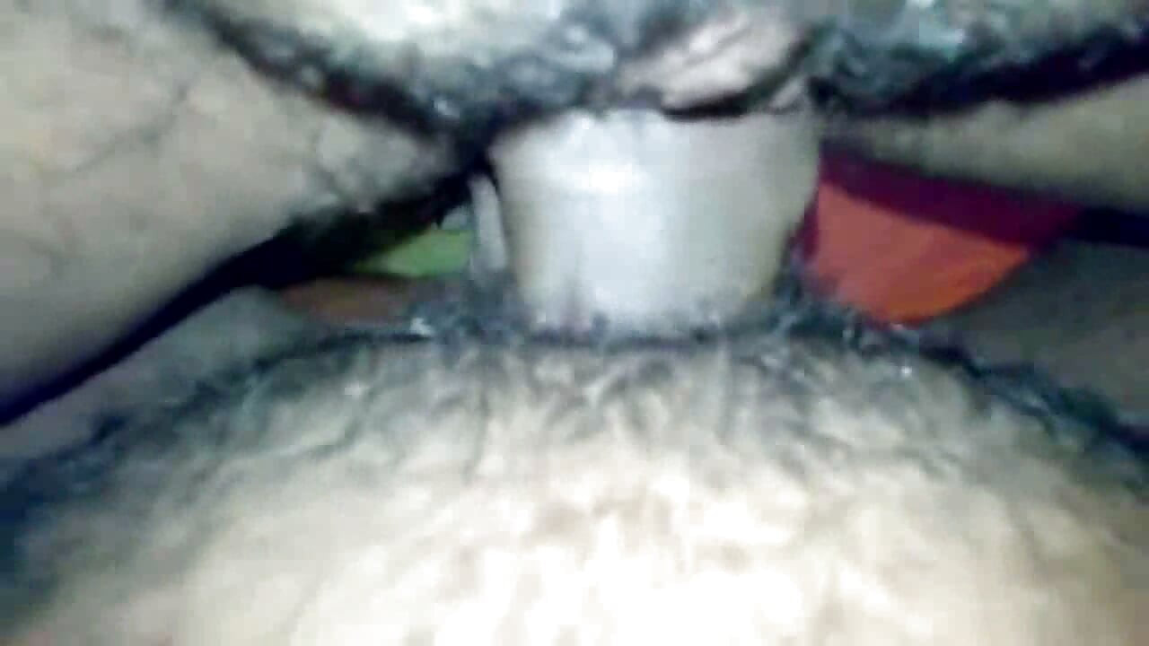 Sri Lanka Sinhala Chubby Girl fuck fat man kissing romantic sex love couple newly married secretary fuck with old Boss