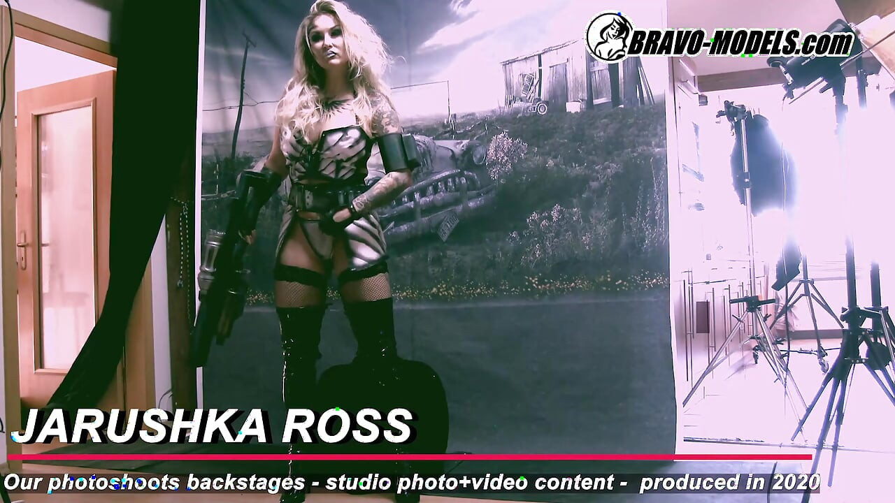 384-Backstage photoshoot Jarushka Ross - Adult