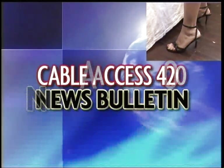 Ένας μεγάλος συμπαγής πούτσος για το γλυκό μουνί της Kelly Kline