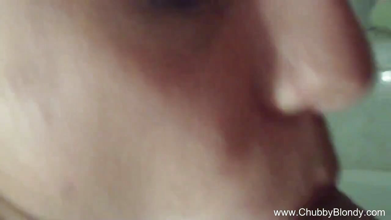 Close-up do boquete da esposa amadora