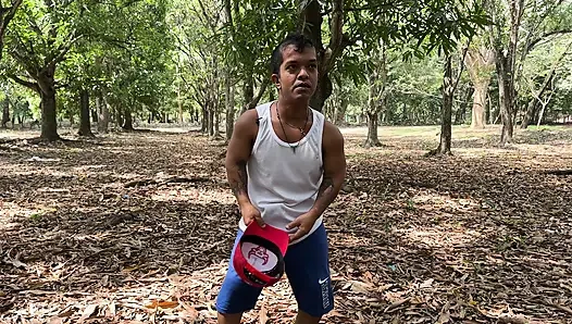 Ormanda İnlemeler: Bir Çiftin Dışarıda Sert Bir Şekilde Gezdiğini Gördüm ve Kayıt Sırasında Mastürbasyon Yaptım