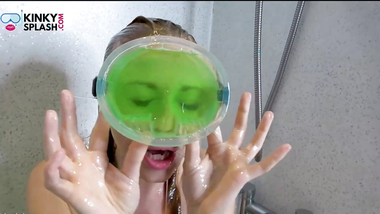 Slime Boquete Fantasia em Máscara de Mergulho