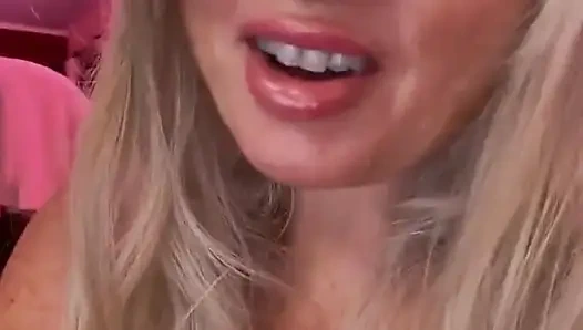 Masuk ke karakter di balik layar dari, the proposa