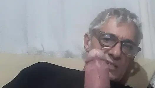 Senin için kendim yarak sıvazlıyorum