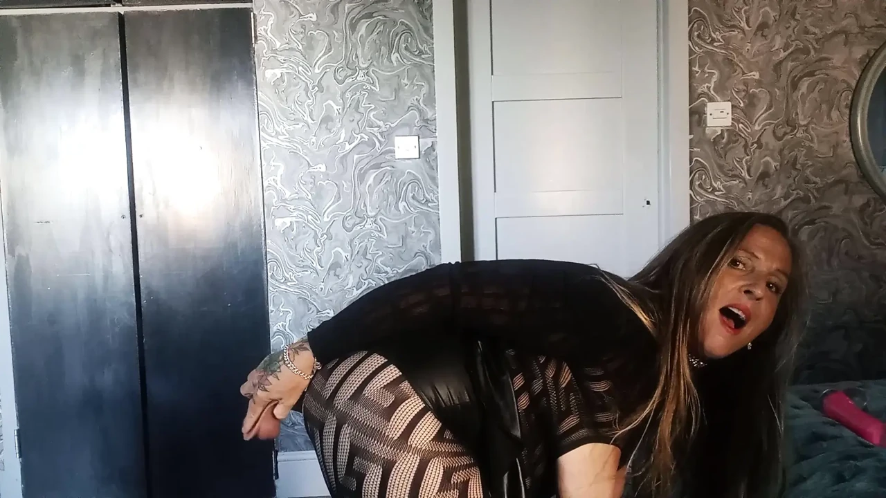 Anal Toy Action and Squirt