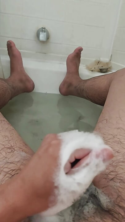 Soapy Wanking in the Tub