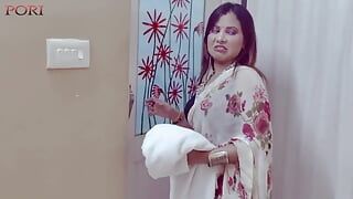 Indiancă bhabi și-a înșelat soțul și a fost futută de Dewar - videoclip hindi complet