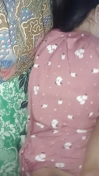Böyle güzel bir siki olan bir üvey erkek kardeşe sahip olmak çok güzel.