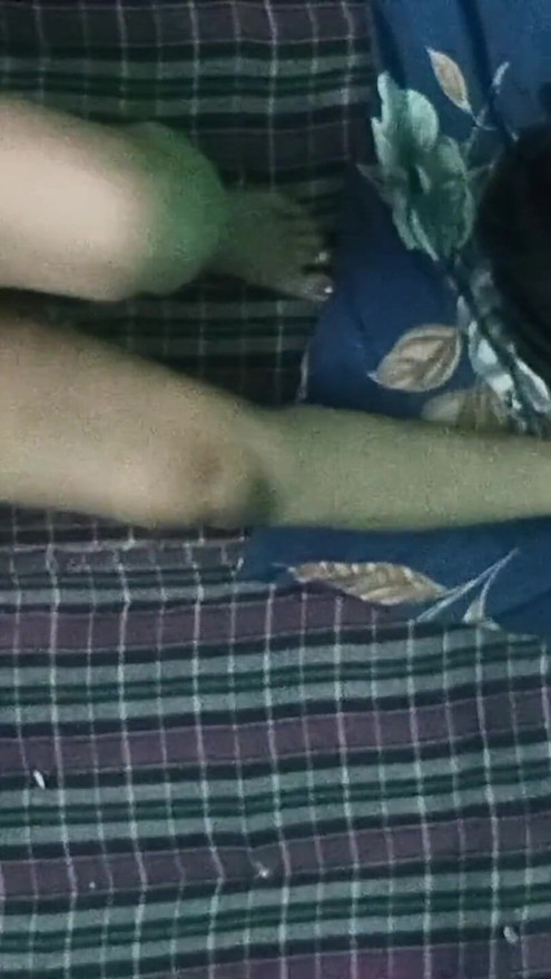 Brother-in-law gave oil massage to sister-in-law | Clip 1