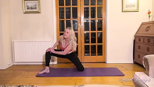 Auntjudys - olahraga bareng tante semok andrea ann