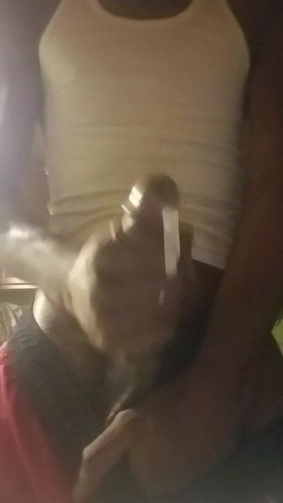 Stroking my bbc (cumshot)