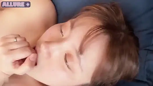 Hcupheat si istri binal yang memancarkan pesona sensual aslinya