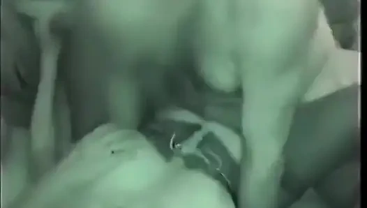 Aldatılan orta yaşlı seksi kadın - gavat orta yaşlı seksi kadın hepimiz gavat oyunu hakkındayız. Arkadaşlarım ve ben sert eş değiştirenleriz