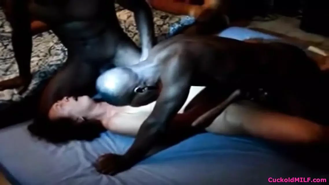 Cuckold milf - vợ ngoại tình