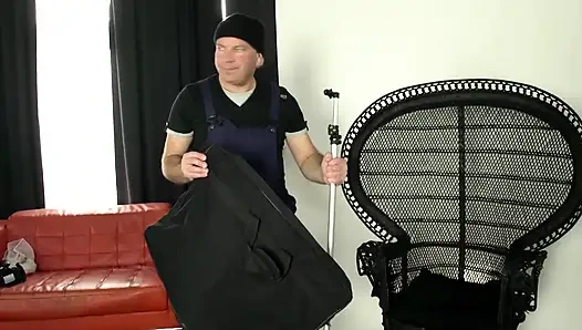 Schwuttke petugas kebersihan di gedung - petugas kebersihan ngentot memek tanpa kondom sama petugas kebersihan!