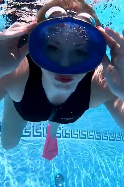 Underwater Wetsuit & Mask Fetish Filling, Bubbles & Breath Control
