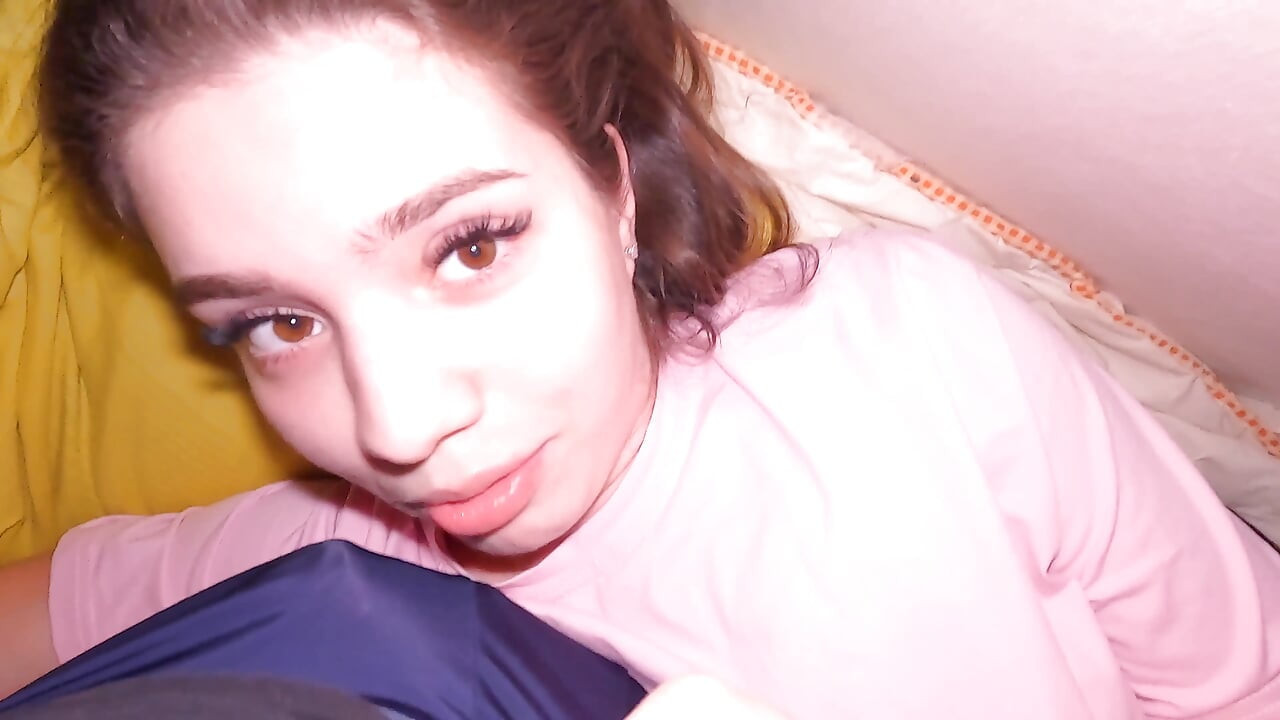 Stepsister Fights Boredom with Her Pussy