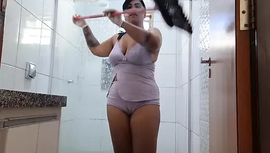 Bathroom Slut: My Sweaty Wife Shows off and Flashes Her Big Pussy While Cleaning!