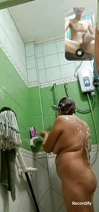 פנים יפות של אשתי חצוף וציצים גדולים