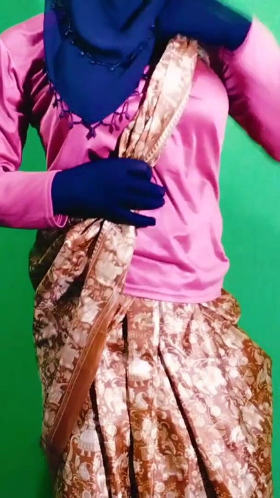 Sex with friend's wife wearing a very beautiful and sexy saree | Clip 3