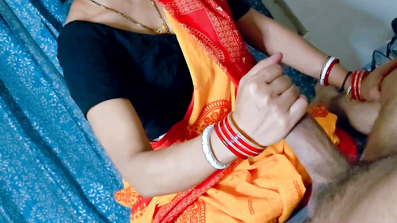 Indian Wife First Time Hardcore sex in Saree