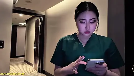 Disetubuhi oleh intrder!! Dia meninggalkan kondomnya di pantatku dan menghilang