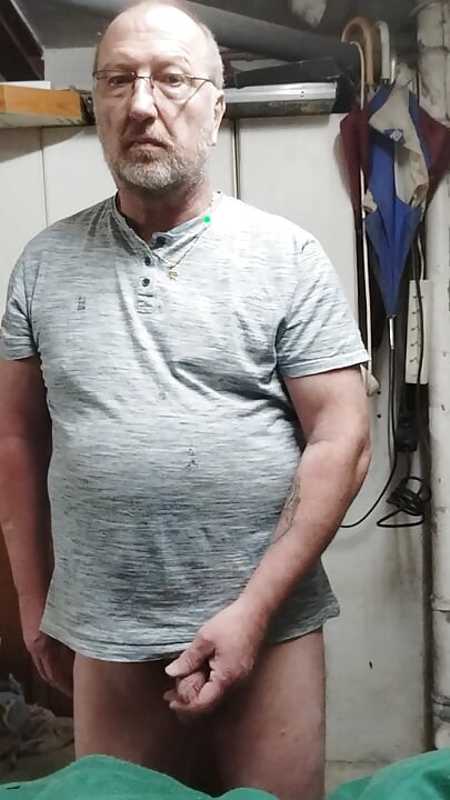 Strip and wank