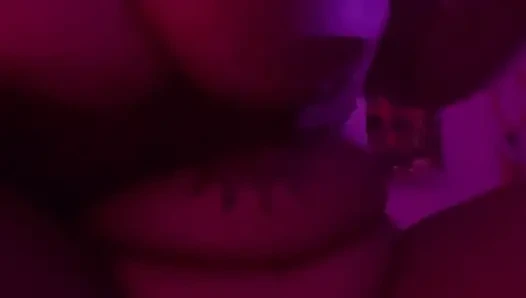 Solo-ebenholz reitet dildo